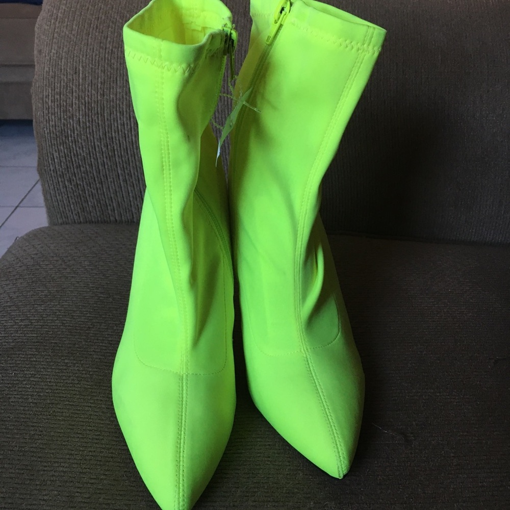 NWOT Neon FN heeled boots - Picture 4 of 6